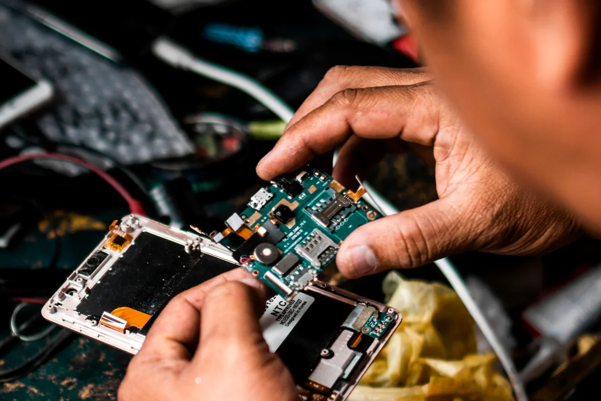 Telefono elektronikos remontas